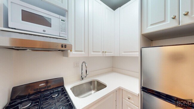 Foto del edificio - 440 E 78th St