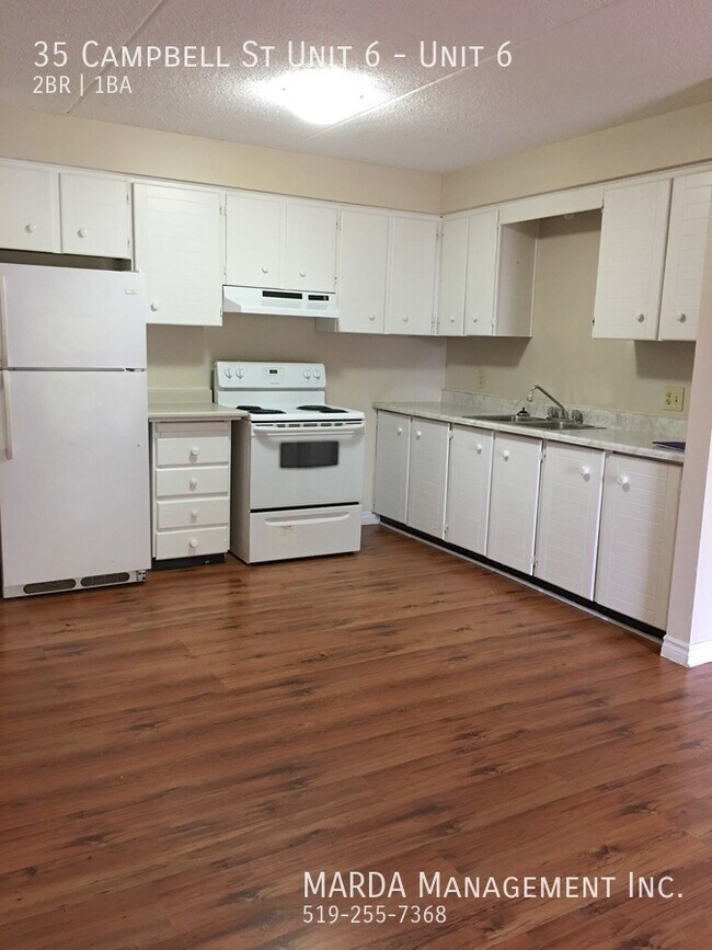 Photo du bâtiment - CHARMING 2 BED/1BATH IN CHATHAM - INCLUSIVE!!