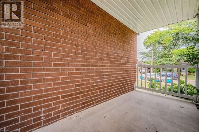 Building Photo - 38 Endfield Ave