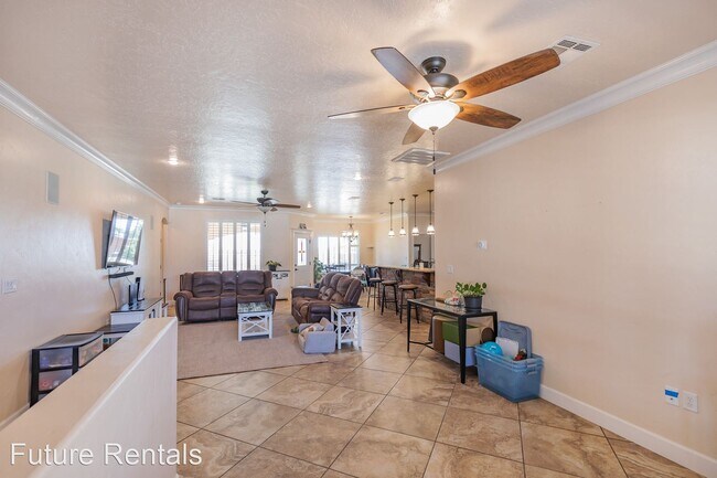 Foto del edificio - 4 br, 3 bath House - 558 San Simon Dr