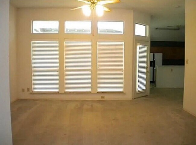 Building Photo - 6332 Longmont Trail