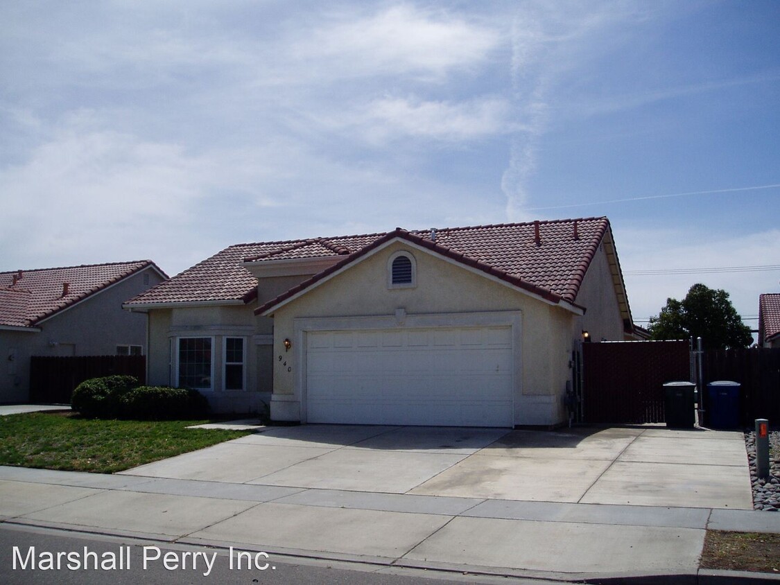 Primary Photo - 3 br, 2 bath House - 940 Avenida Real
