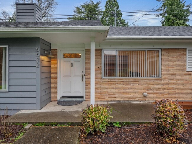 Foto del edificio - 5532 SW Nicol Rd