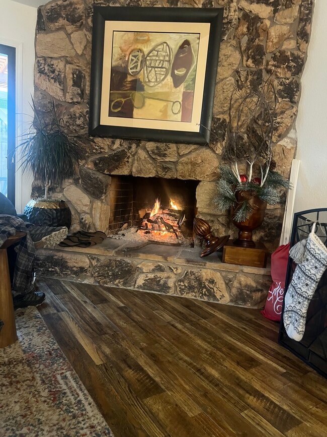 Building Photo - 1216 Spruce Tree Cir