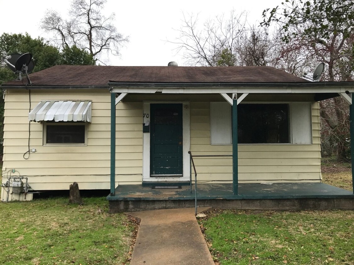 70 Chester St, Alexandria, LA 71301 House Rental in Alexandria, LA