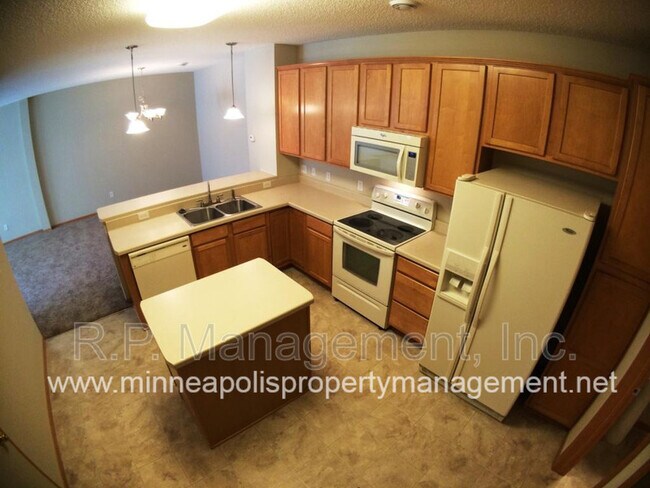 Foto del edificio - 10800 Hawthorn Trail