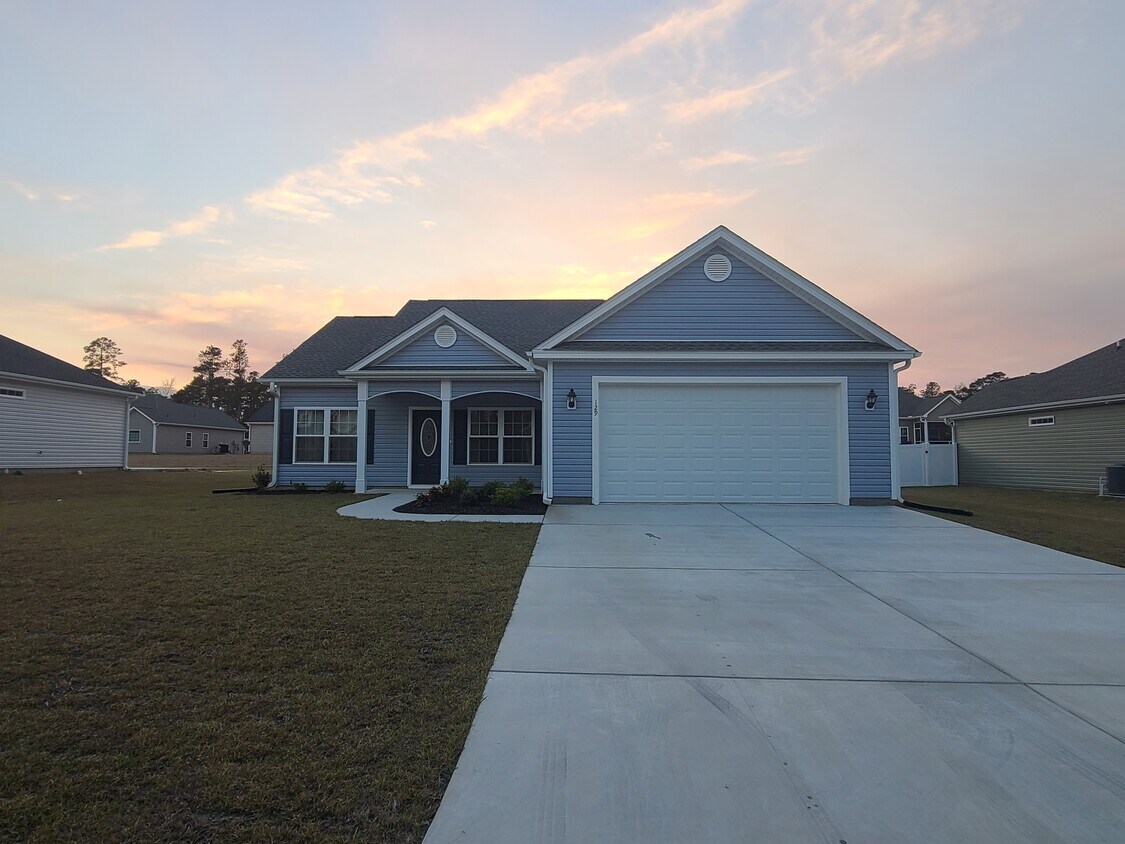 129 Baylee Cir, Galivants Ferry, SC 29544 House Rental in Galivants