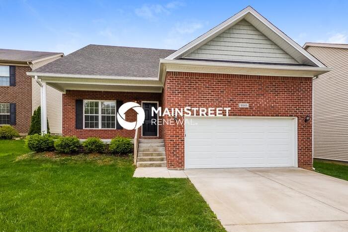 Foto principal - 4 Bedroom Pet-Friendly Home in Louisville,...