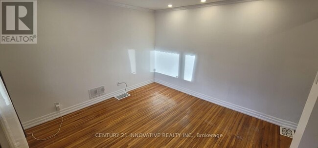 Building Photo - 249 Highland Ave