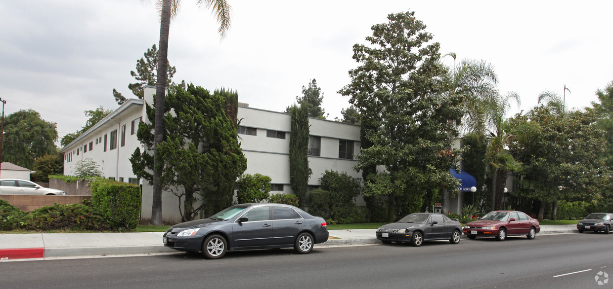 Street View - Crestwood Apartments