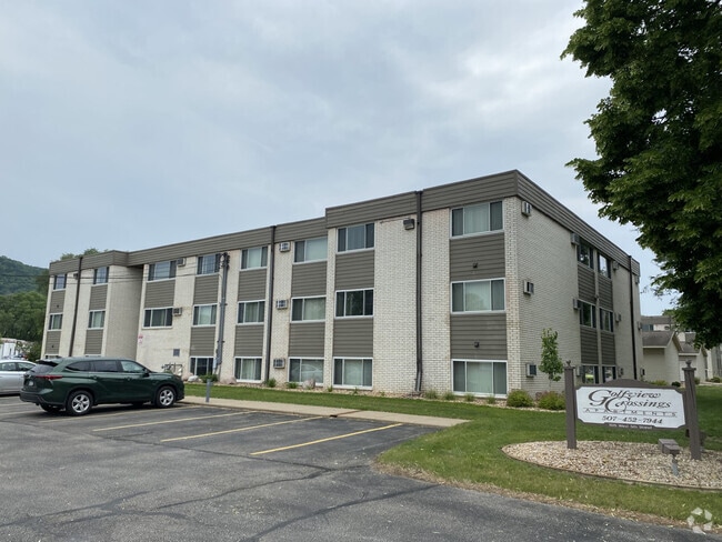 Building Photo - Golfview Crossing Apartments