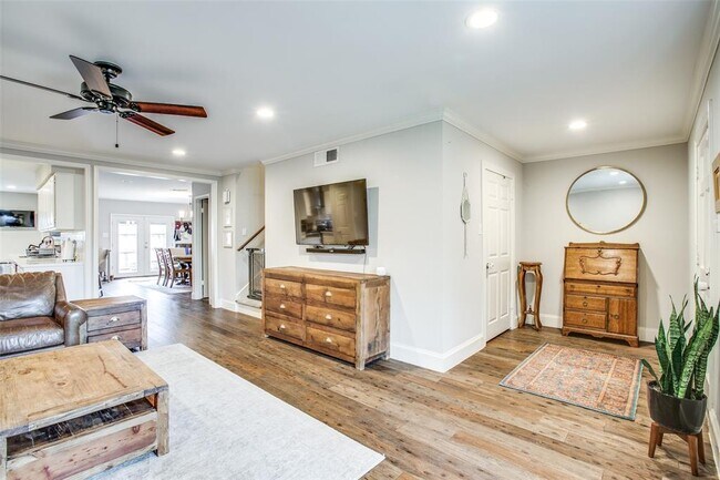 Foto del edificio - 14348 Misty Meadow Ln