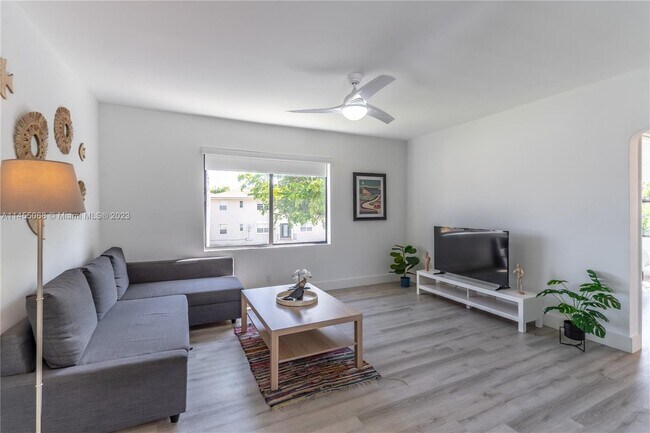 Foto del edificio - 12342 NE 9th Ave