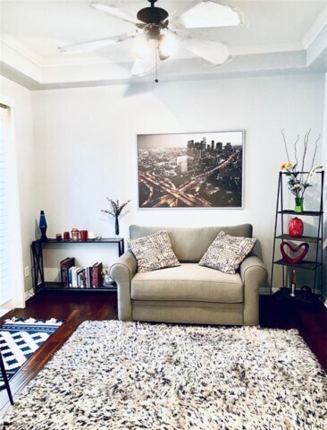 Foto del edificio - 5242 Vesper Ave
