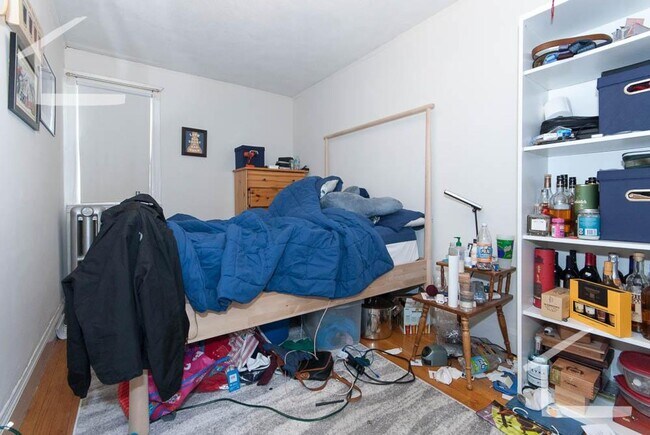 Building Photo - Two Bed