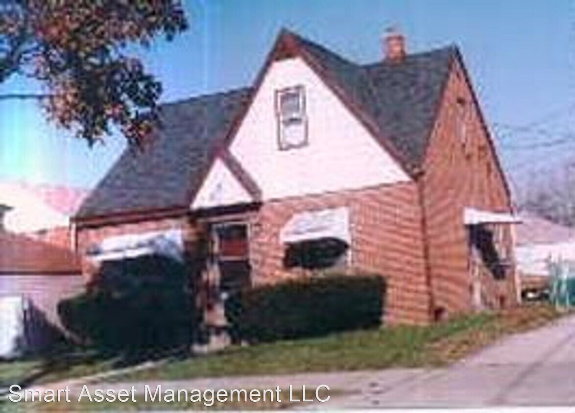 Foto principal - 3 br, 1 bath House - 1420 W Hauser Ave