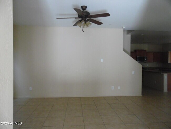 Foto del edificio - 8472 W Lewis Ave