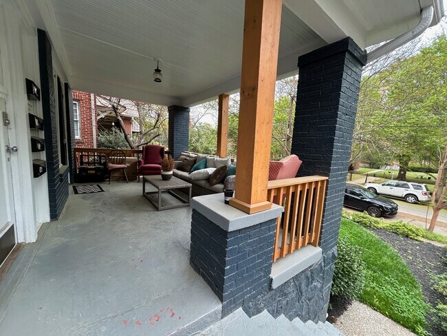 Foto del edificio - 594 Seminole Ave NE