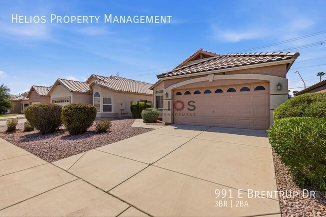 Photo - 991 E Brentrup Dr- House