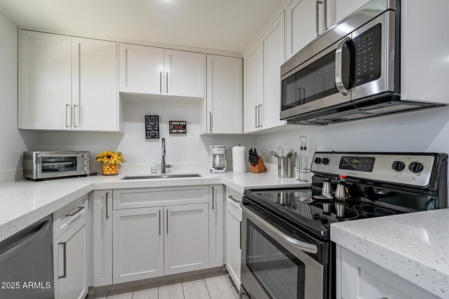 Building Photo - 4351 N 36th St