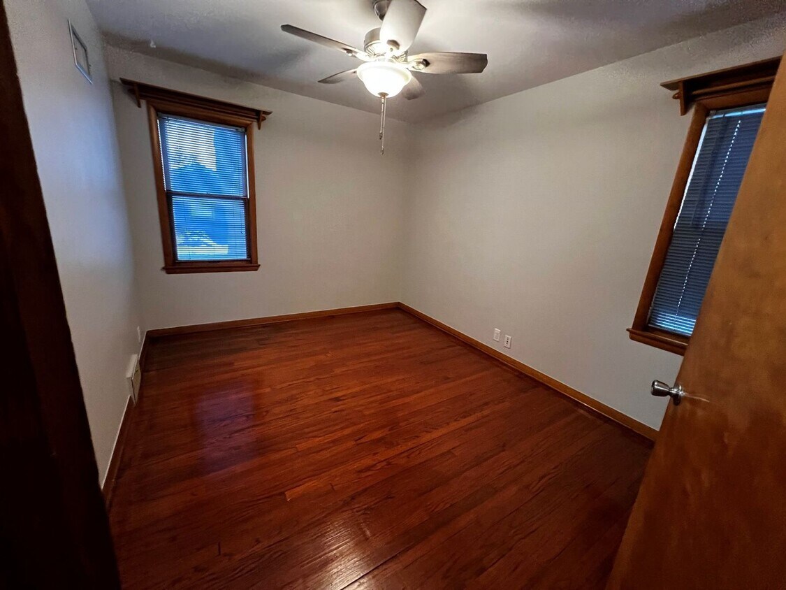 Foto principal - Large 3BR Single Family in St. Francis!!