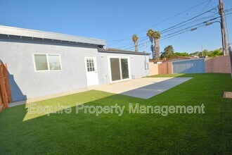 Building Photo - 405 Spruce St