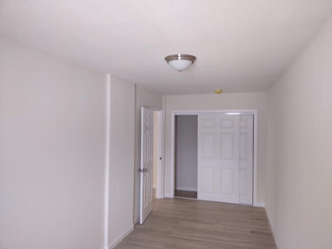 Master Bedroom - 401 Green St