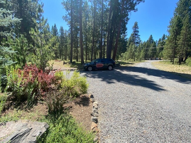 Building Photo - Unfurnished Peaceful River Retreat – Moder...