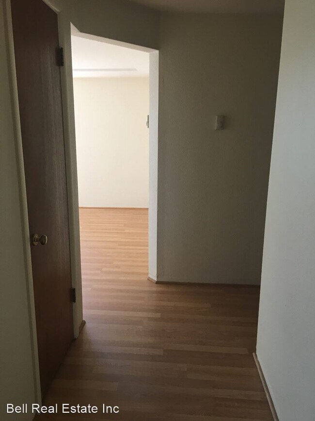Foto del edificio - 5 br, 2.5 bath House - 2465 Olive St.