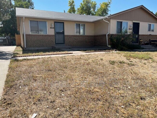 Foto del edificio - 16628-16648 E 13th Ave