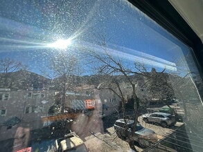 Building Photo - 725 E Main St