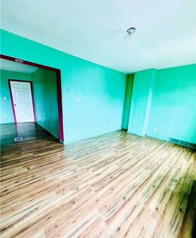 Foto del edificio - 285 Winslow Ave