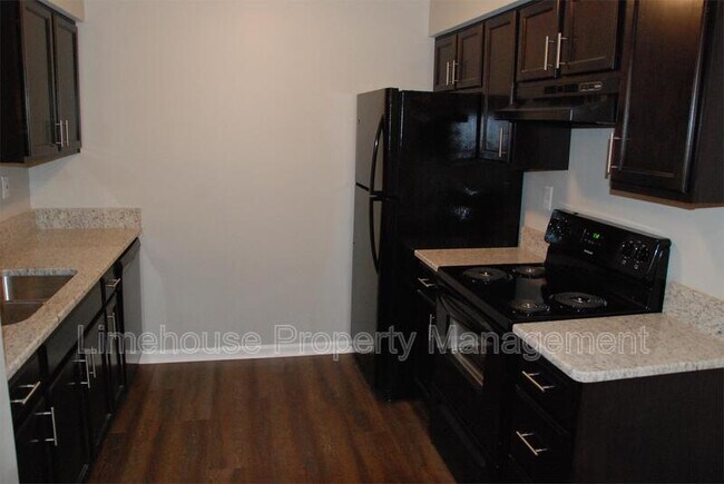 Building Photo - 1309 Tait Close