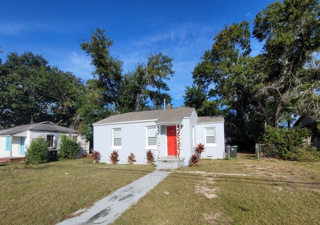Foto del edificio - 1408 Dexter Ave