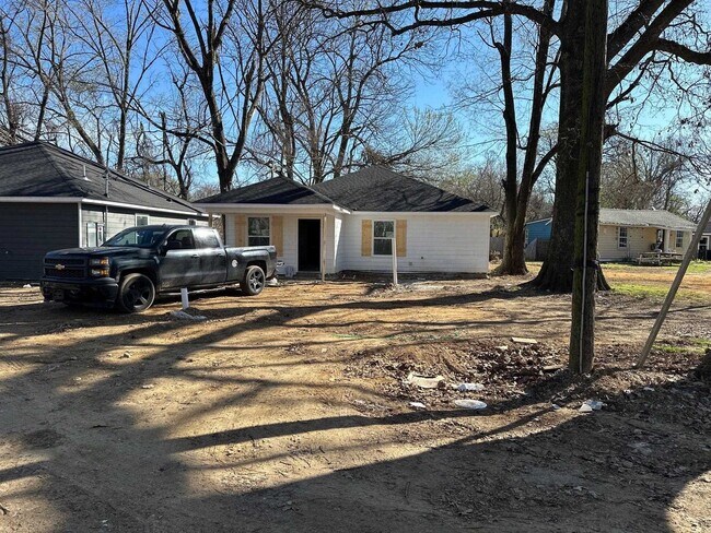 Building Photo - 3668 Grey Rd