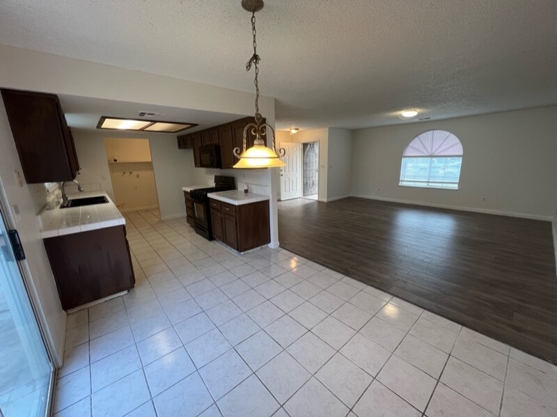 226 Potter St, Shafter, CA 93263 House Rental in Shafter, CA