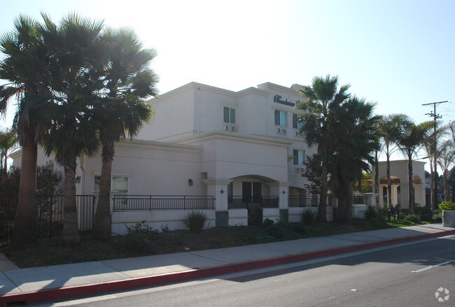 Building Photo - Beachview Villa