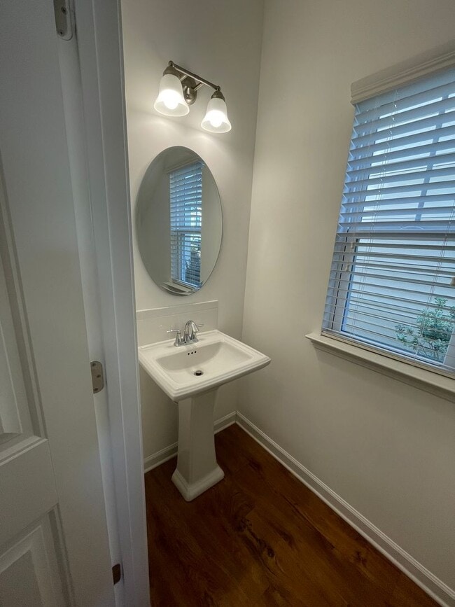 Foto del edificio - 3BR Home w/ Fenced-In Yard in Palmetto Pointe