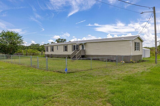 Foto del edificio - 3301 County Rd 547