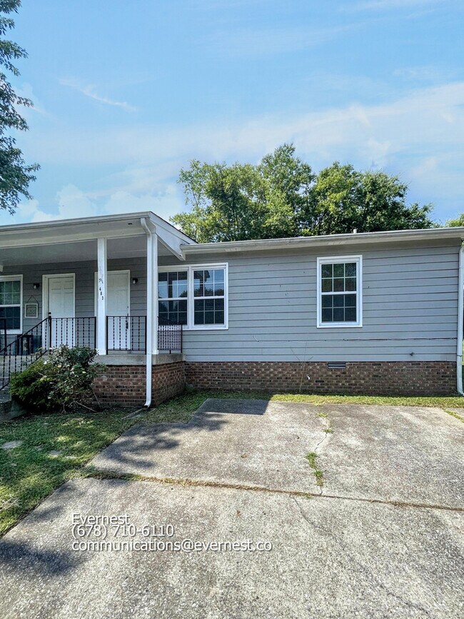 Foto del edificio - 483 Ellenwood Dr