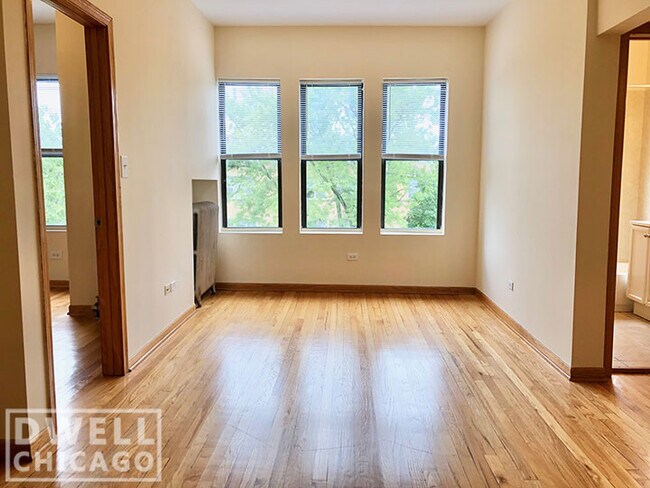 Foto del edificio - 7102 N Sheridan Rd