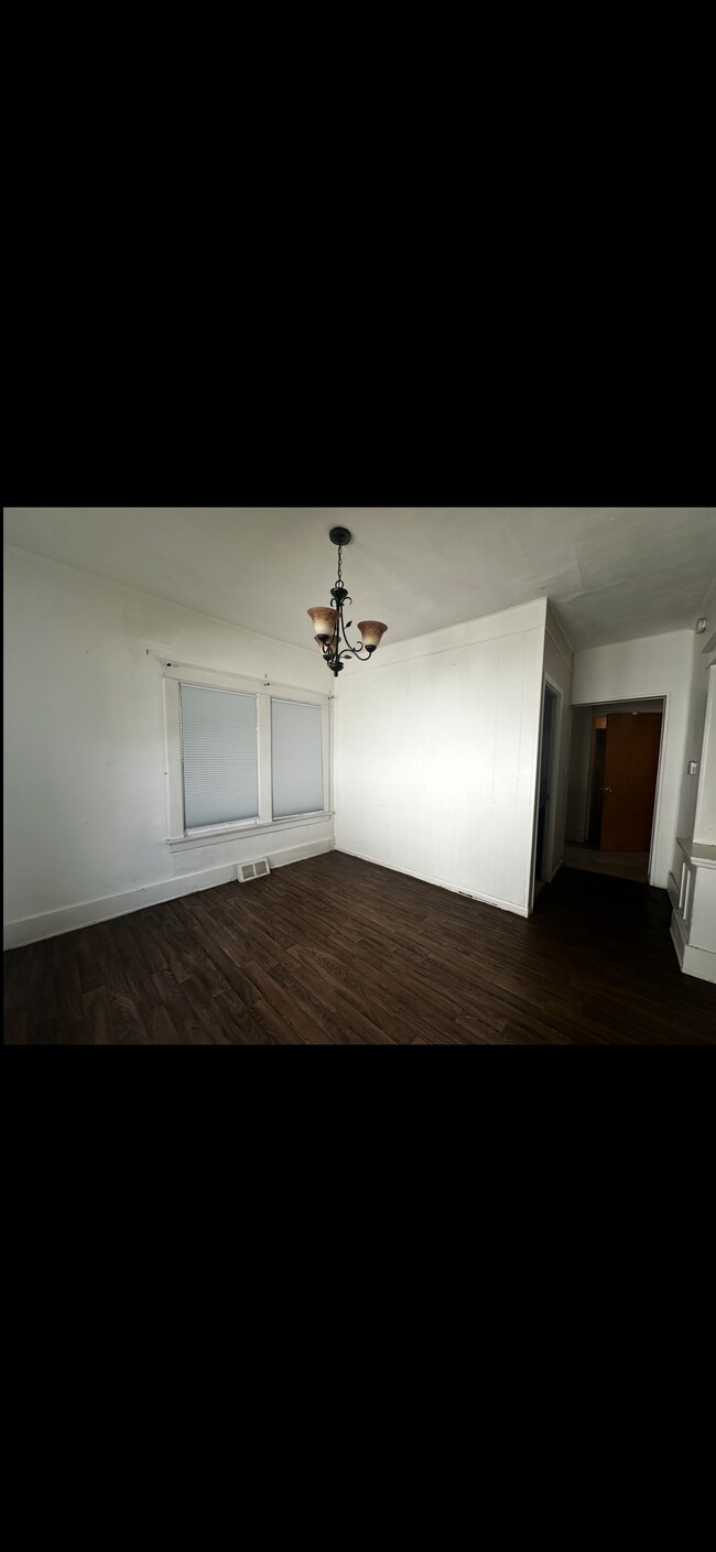 Foto del edificio - 317 Haney Ave