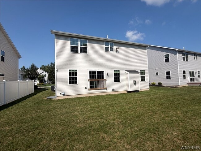 Building Photo - 100 Lynette Ln