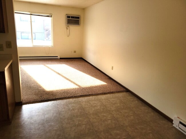 Building Photo - 4704 Speros Ln
