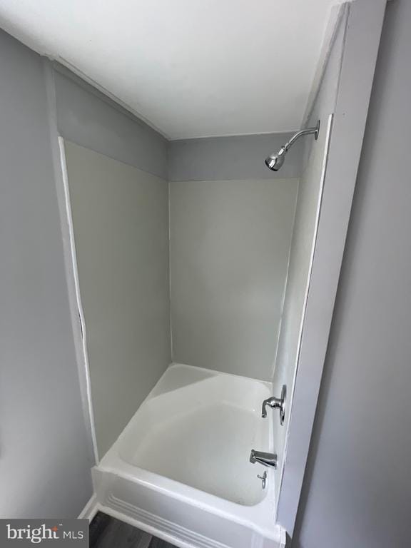 Building Photo - 530 Lamberton St