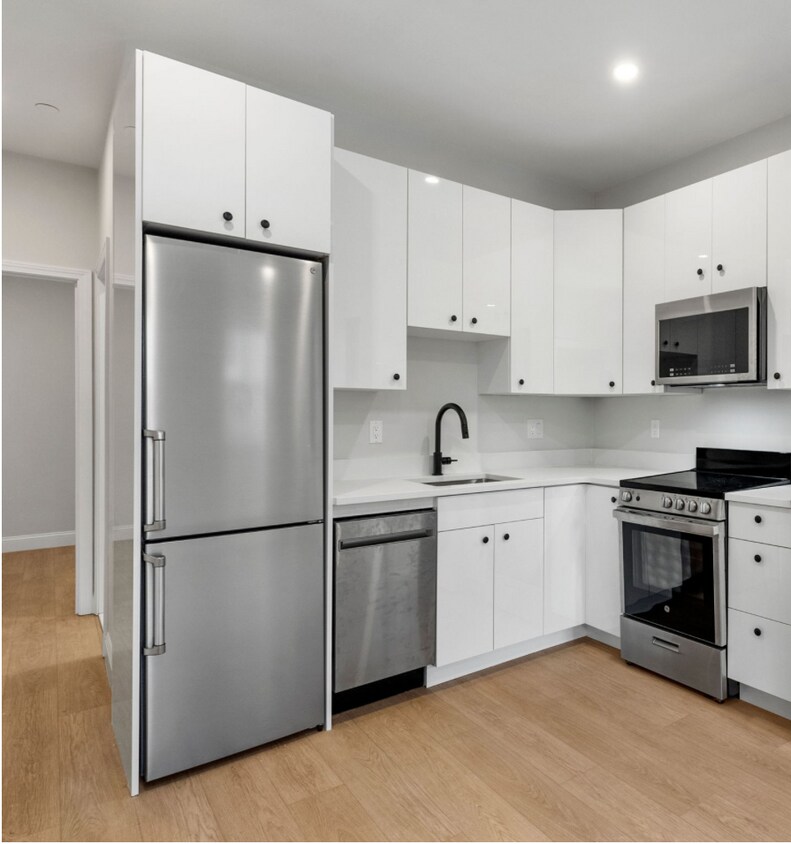 Foto principal - 1576 Cambridge St