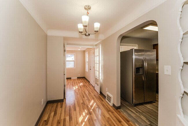 Foto del edificio - 19430 Monterey Ave