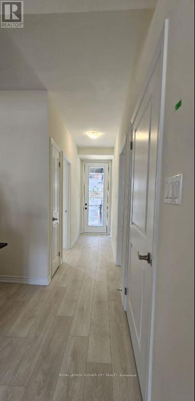 Building Photo - 70 Knotsberry Cir