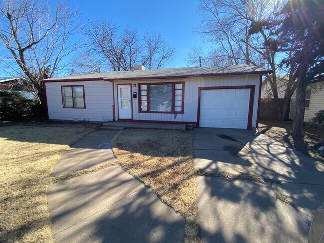 Building Photo - Quaint 2 bedroom 1 bath