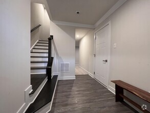 Building Photo - 217 Stonehurst Dr